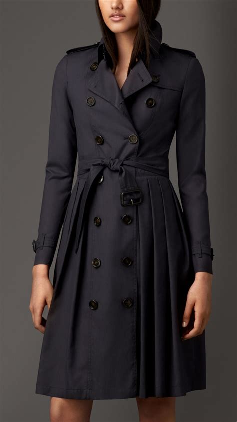 burberry classic trench womens|how to wear burberry trench.